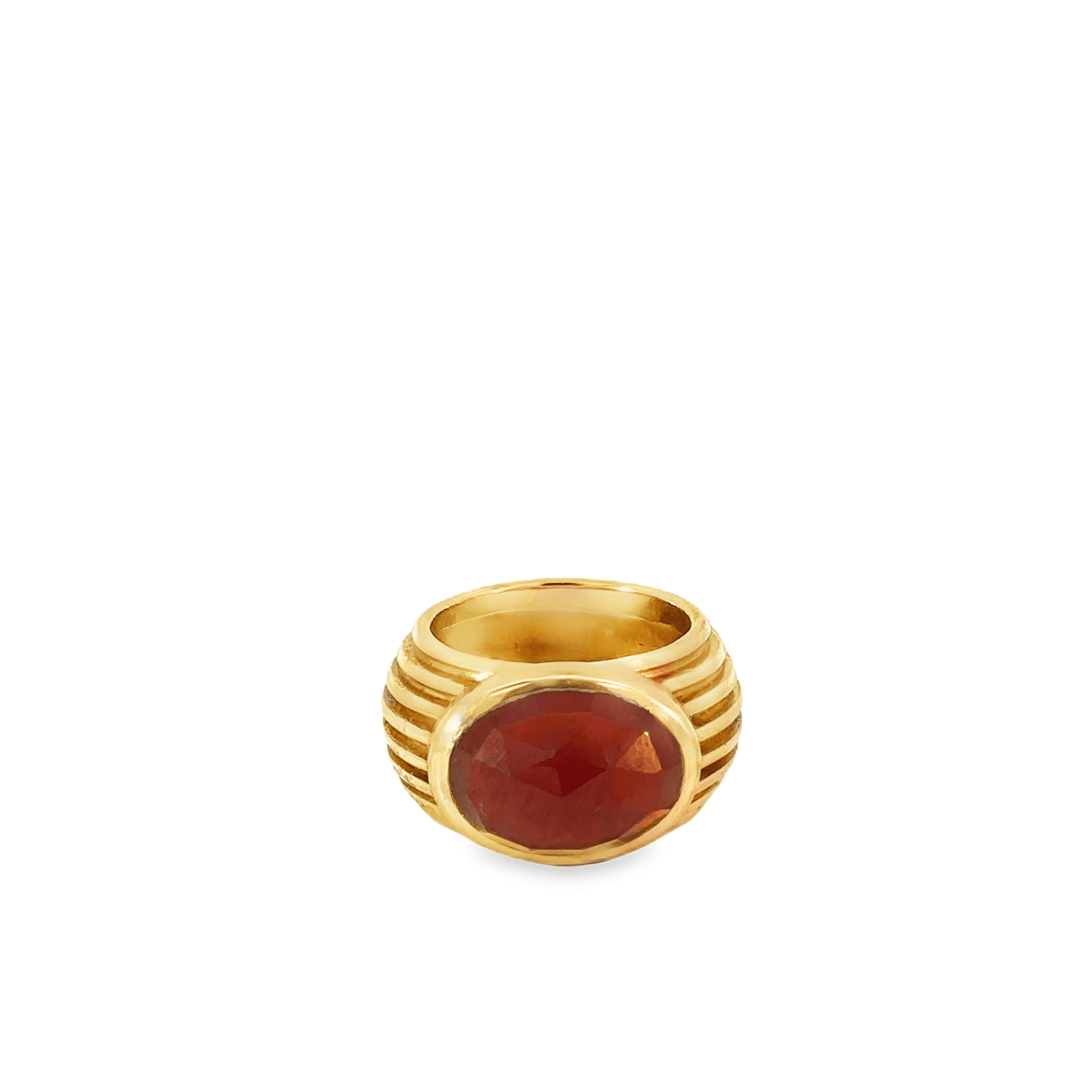 18k Yellow Gold Garnet Textured Shank Estate Ring