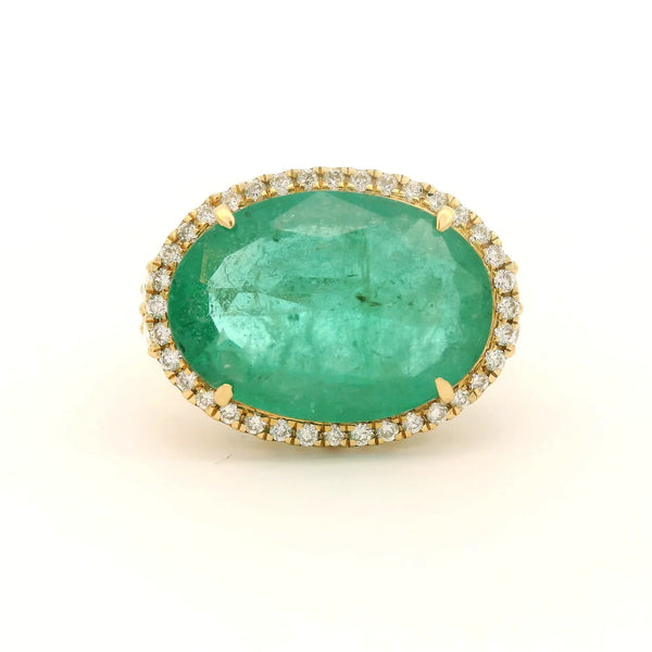 Oval Emerald Ring