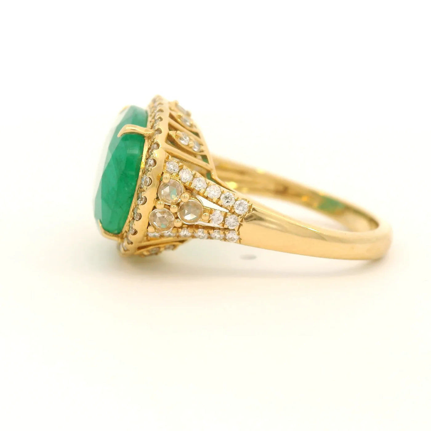 Oval Emerald Ring