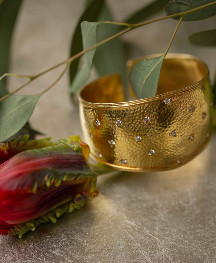 Shield Cuff With Stitch Set Diamonds